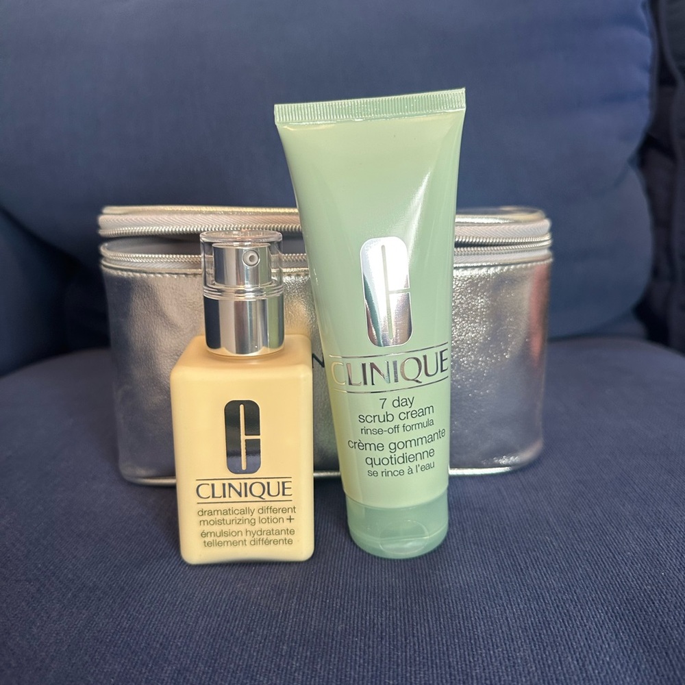 Clinique 7 Day Scrub Cream & Moisturizer